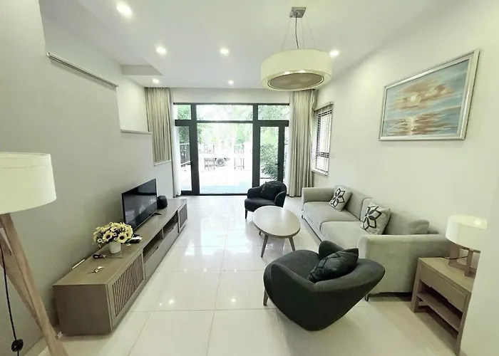 Apartment Ho Icon40 - 1 Den 5 Phong Ngu Ha Long